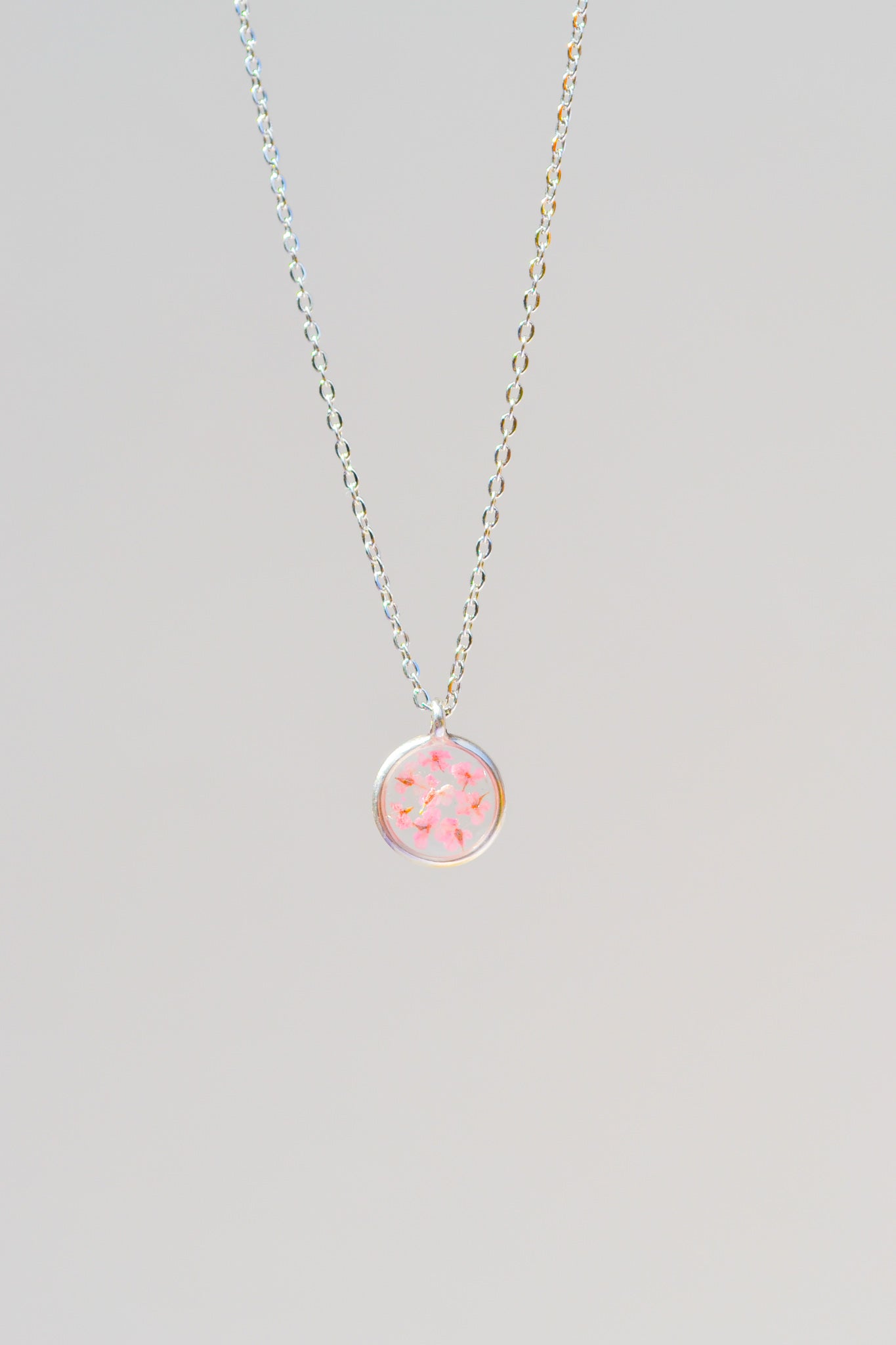 Mini Witte Dille ketting