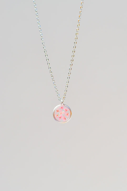 Mini Witte Dille ketting
